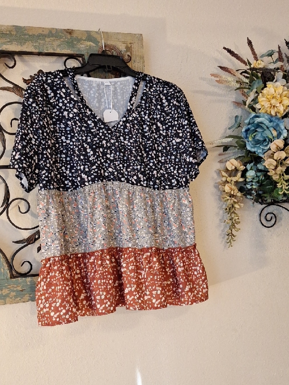 Tiered V-Neck Blouse in Navy, Light GrayRust. NWT Size XXL